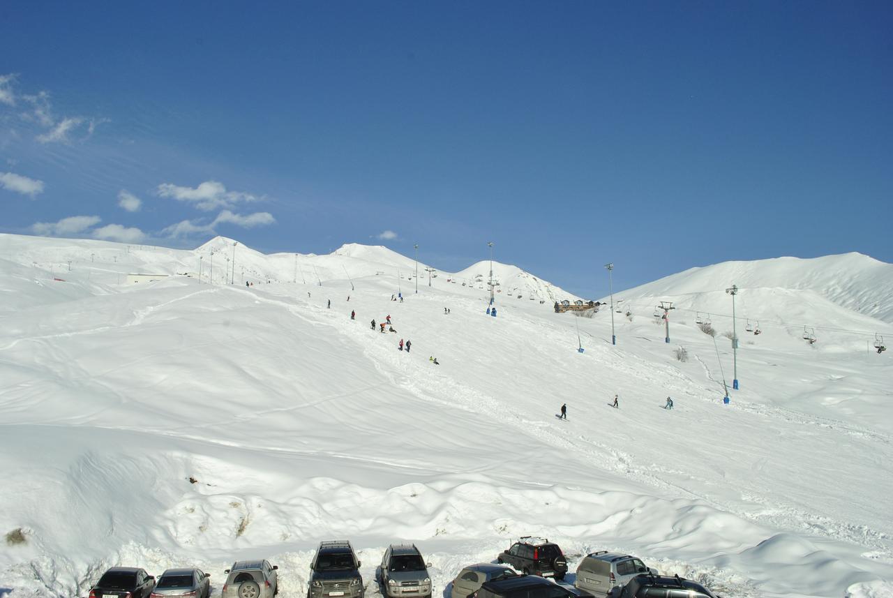 Kato's Aparthotel Gudauri Mgzavrebi Bagian luar foto