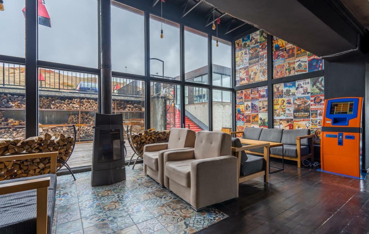 Kato's Aparthotel Gudauri Mgzavrebi Bagian luar foto